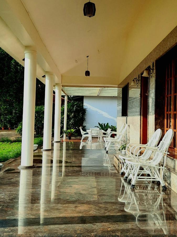 Villa Wodeyarmutt Tropical Luxury Living Sringeri Bagian luar foto