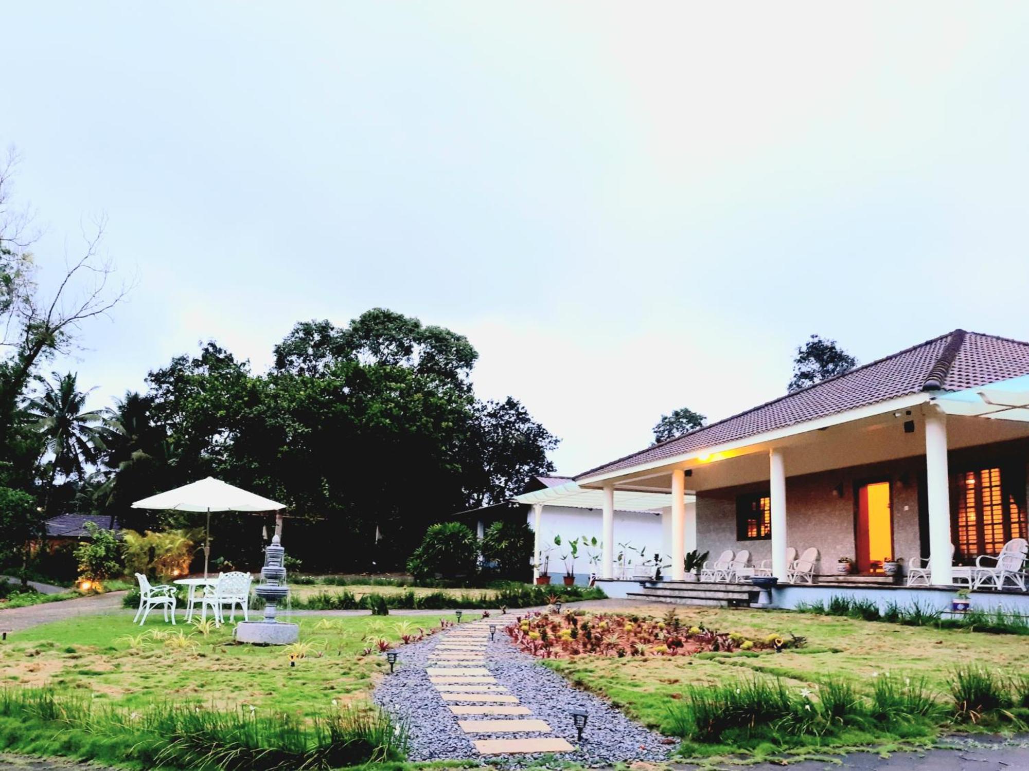 Villa Wodeyarmutt Tropical Luxury Living Sringeri Bagian luar foto